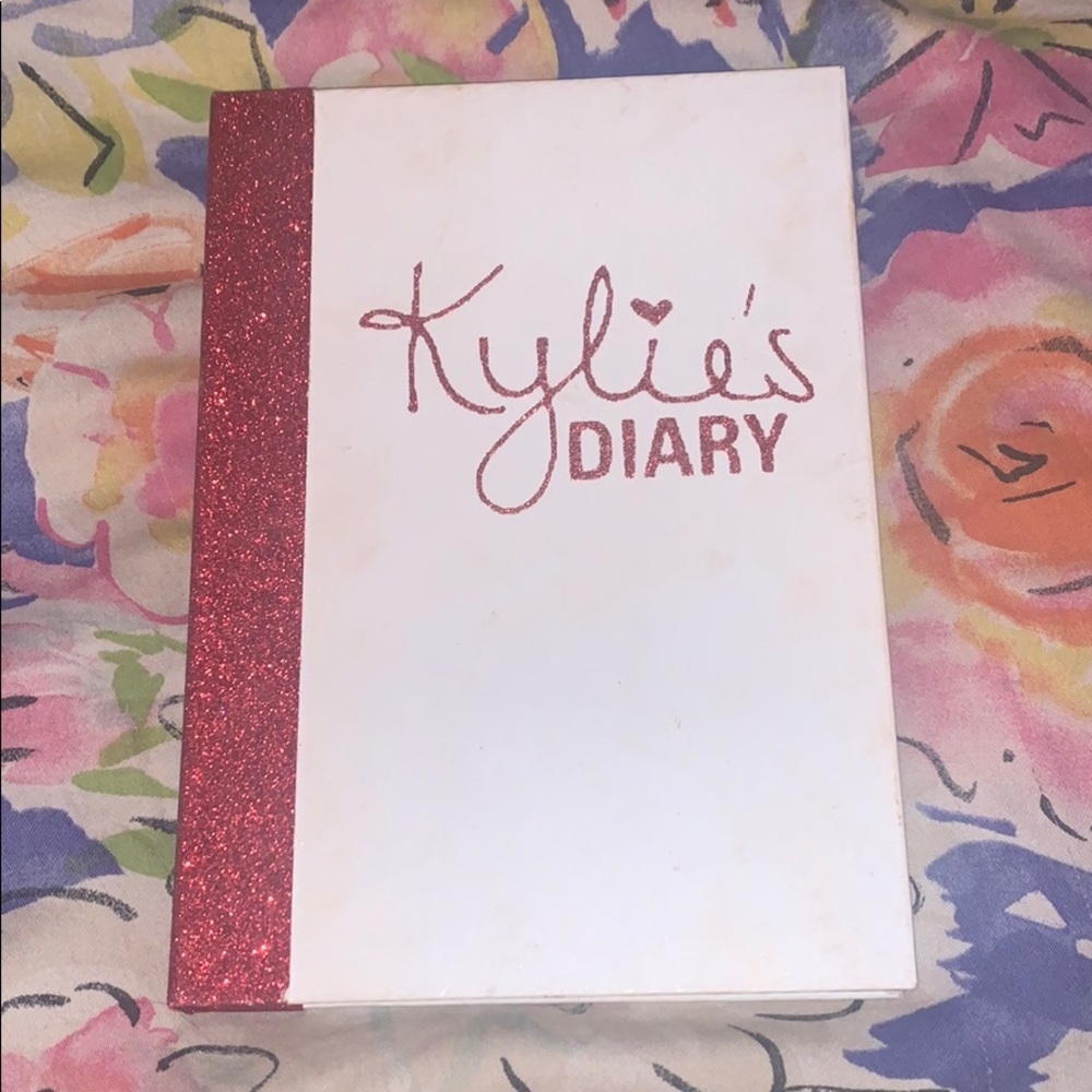 Kylies Diary Palette Valentine collection